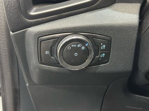 Used 2018 Ford EcoSport Titanium image 32