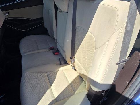 Used 2018 Hyundai Santa Fe SE FWD image 10
