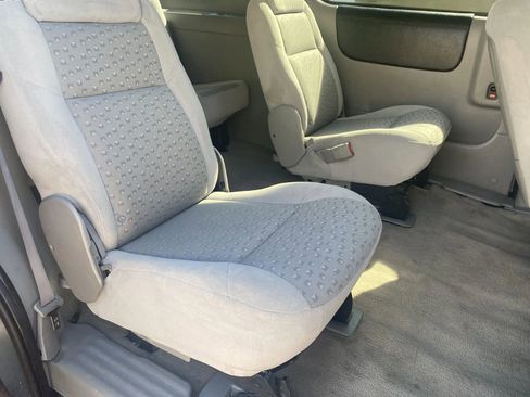 Used 2005 Chevrolet Uplander w/ Climate Package FWD image 27
