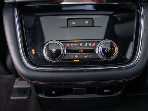 Used 2020 Lincoln Navigator Reserve w/ Luxury Package AWD/4WD image 36