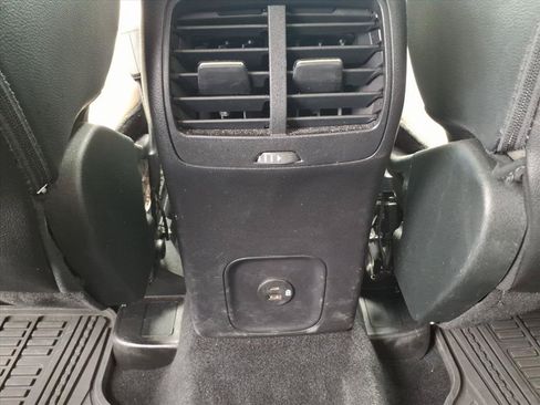 Used 2022 Ford Escape SEL FWD image 14