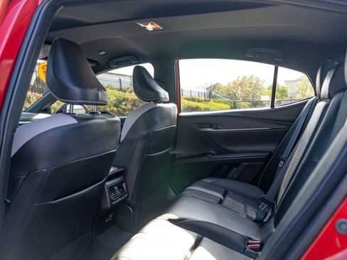 Certified 2025 Toyota Camry SE w/ Convenience Package FWD image 16