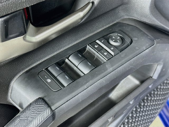 Used 2024 Toyota Tacoma TRD Off-Road AWD/4WD image 19