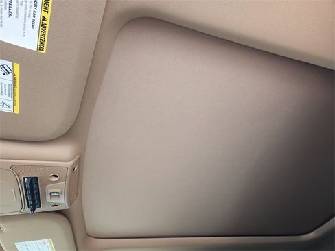 Used 2022 Ford F250 Lariat w/ Lariat Value Package image 18