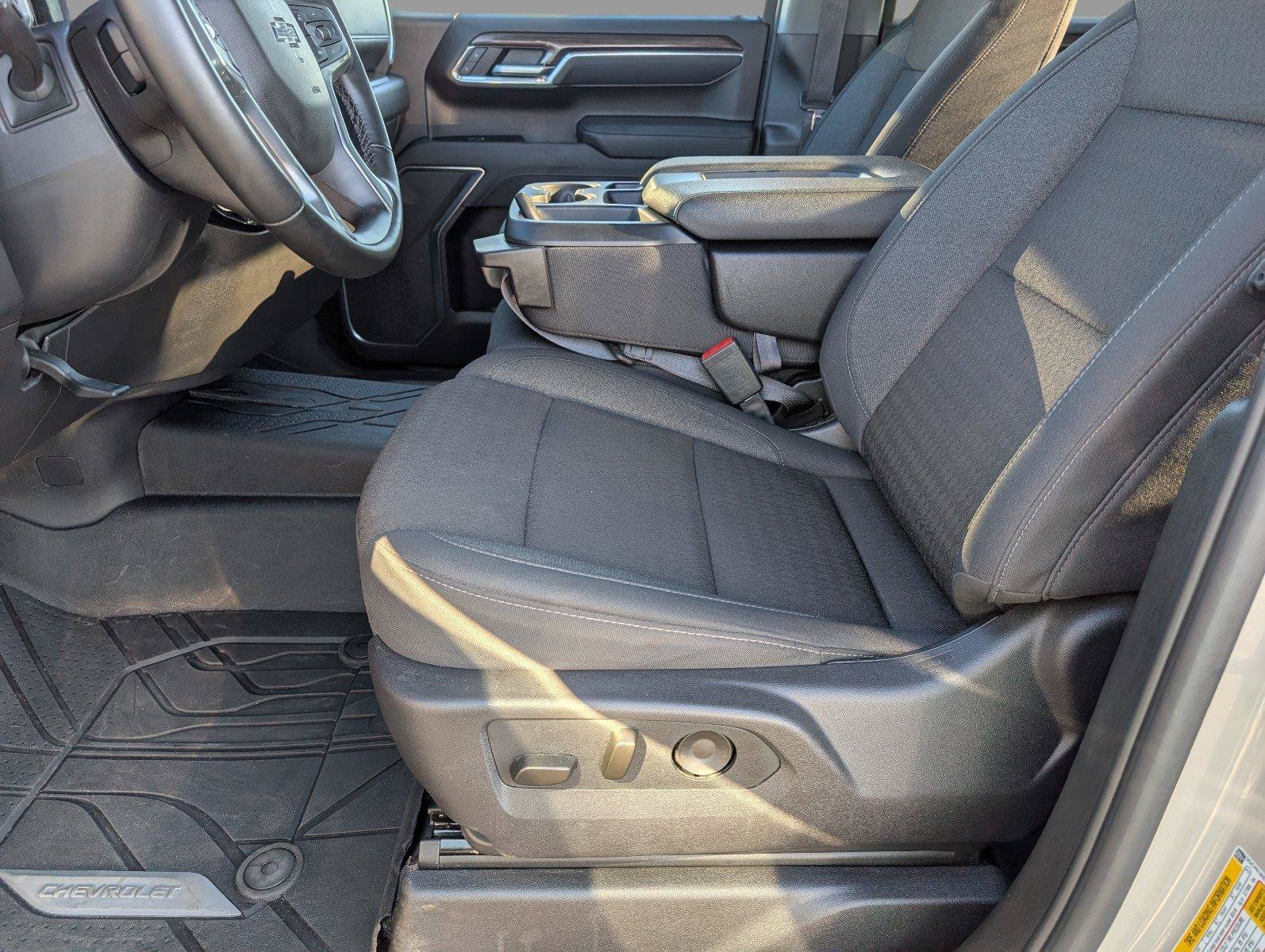 Used 2026 Chevrolet Silverado 1500 RST w/ RST Select Package AWD/4WD image 14