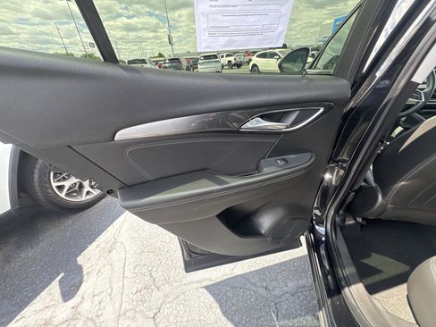 Used 2025 Buick Envision Preferred AWD/4WD image 11