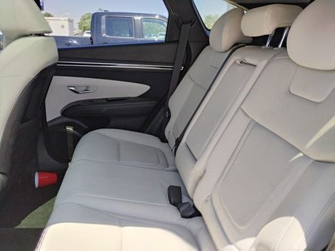 Used 2022 Hyundai Tucson Limited AWD/4WD image 12