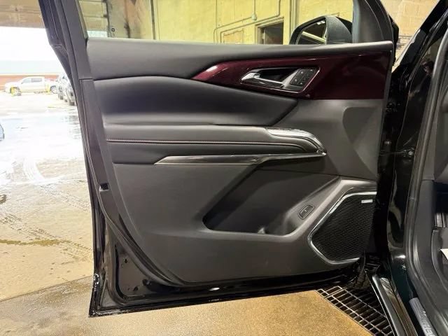 New 2027 Chevrolet Traverse RS w/ LPO, Floor Liner Package AWD/4WD image 14