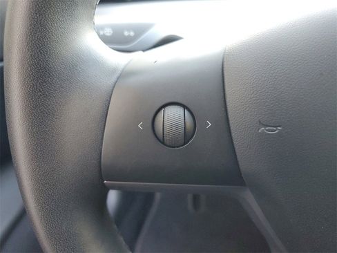 Used 2020 Tesla Model 3 Long Range image 19