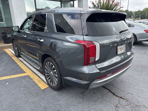 Used 2024 Hyundai Palisade Calligraphy image 2