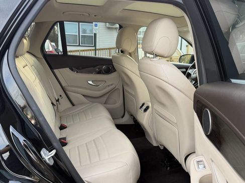 Used 2016 Mercedes-Benz GLC 300 4MATIC image 16