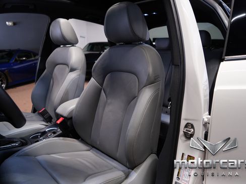 Used 2018 Audi Q3 2.0T Premium Plus w/ S Line Competition Package image 28