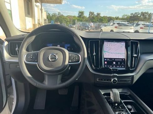 Certified 2024 Volvo XC60 B5 Core w/ Protection Package Premier AWD/4WD image 21