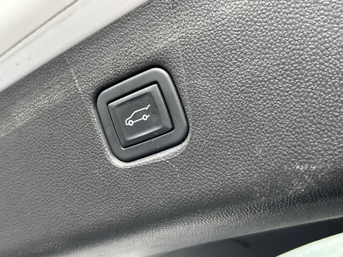 Used 2021 Chevrolet Blazer LT AWD/4WD image 8