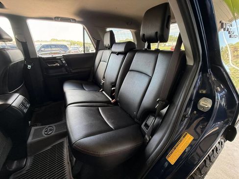 Used 2020 Toyota 4Runner TRD Off-Road Premium w/ TRD Performance Package AWD/4WD image 19