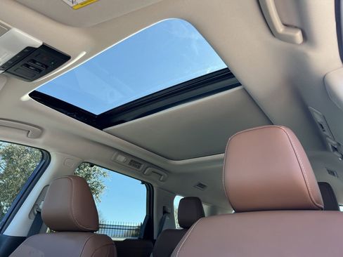 New 2026 Nissan Pathfinder Platinum image 14