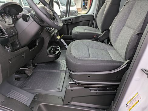 New 2026 RAM ProMaster 2500 w/ Convenience Group image 12