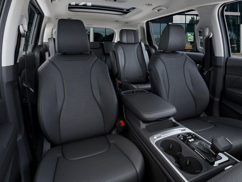 New 2026 Kia Carnival SX Prestige FWD image 16