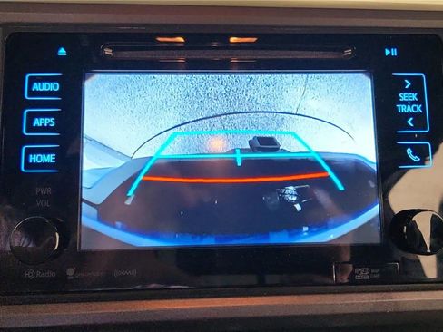 Used 2019 Toyota Tacoma TRD Sport image 29