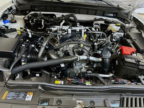 Used 2025 Ford Bronco Big Bend AWD/4WD image 34