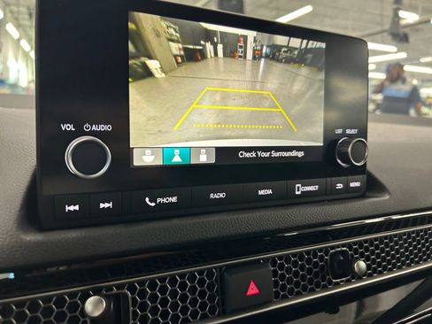 Used 2023 Honda Civic Sport image 29