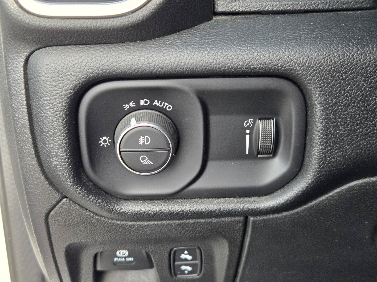 Used 2022 RAM 1500 Big Horn AWD/4WD image 19