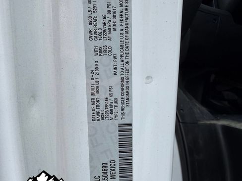Used 2025 RAM ProMaster 2500 w/ Convenience Group FWD image 19