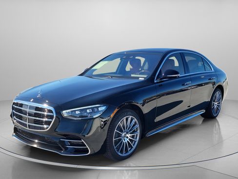 New 2026 Mercedes-Benz S 500 4MATIC image 2