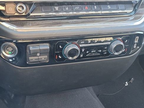 Used 2024 Chevrolet Silverado 2500 LT image 19