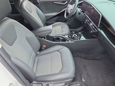 Used 2023 Kia Niro Wind FWD image 19