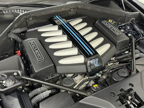 Used 2017 Rolls-Royce Dawn RWD image 95
