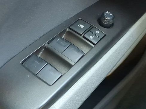 Used 2024 Toyota Camry LE image 21