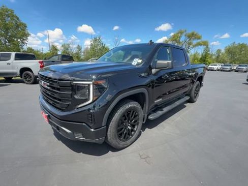 Certified 2023 GMC Sierra 1500 Elevation w/ LPO, Elevation Black Package AWD/4WD image 4