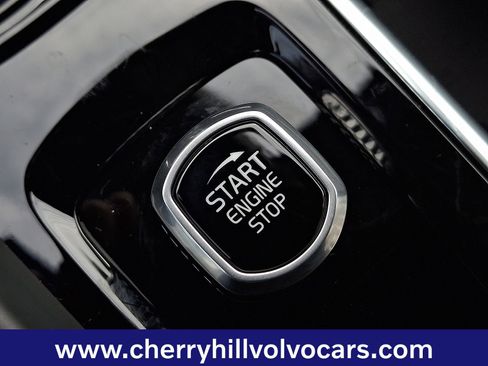 New 2026 Volvo XC60 B5 Plus w/ Protection Package Premier image 14