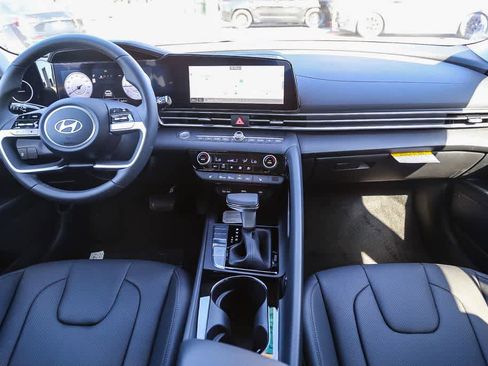 New 2026 Hyundai Elantra Limited FWD image 12