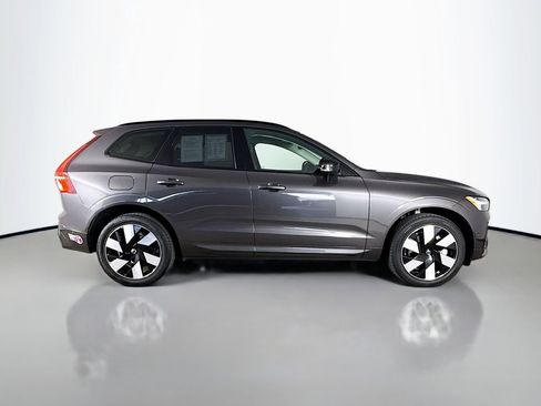 Certified 2024 Volvo XC60 T8 Ultimate w/ Protection Package Premier image 8