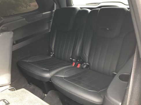 Used 2018 Mercedes-Benz GLS 450 4MATIC image 13