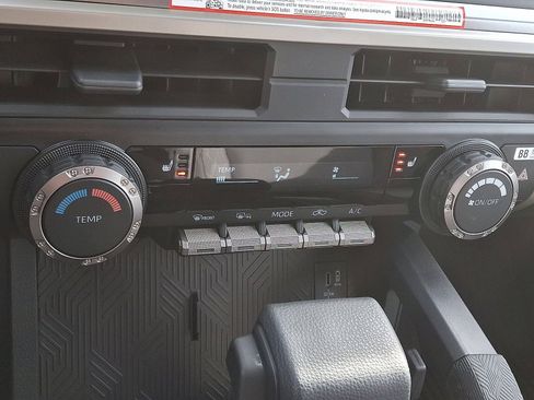 Used 2025 Toyota Tacoma SR5 image 15