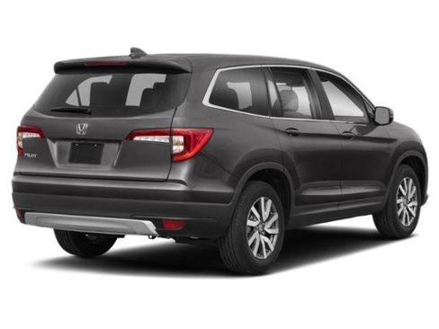 Used 2021 Honda Pilot EX image 3