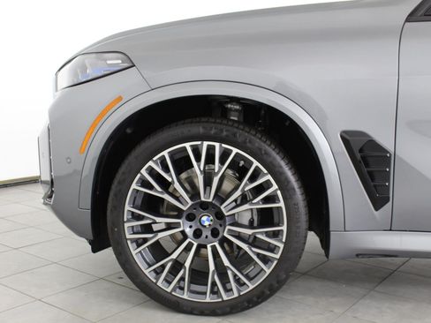 New 2026 BMW X5 xDrive40i w/ M Sport Package AWD/4WD image 11