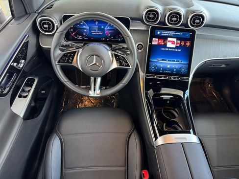 Certified 2025 Mercedes-Benz GLC 300 image 14