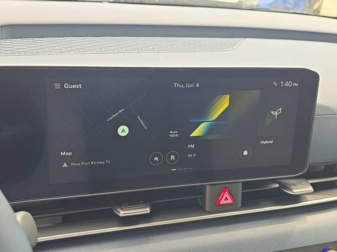 New 2026 Kia Carnival EX FWD image 24