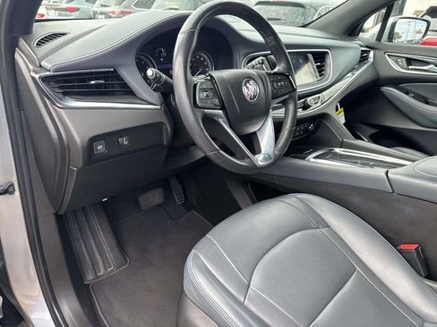 Used 2023 Buick Enclave Essence image 24