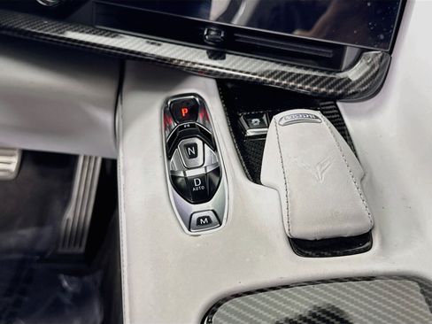 Used 2022 Chevrolet Corvette Stingray Premium Cpe w/ Z51 Performance Package RWD image 19