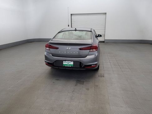 Used 2019 Hyundai Elantra Limited w/ Ultimate Package 02 FWD image 7