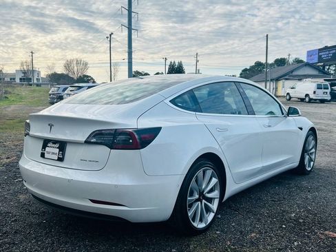 Used 2020 Tesla Model 3 Long Range image 5