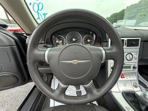 Used 2006 Chrysler Crossfire Convertible RWD image 11