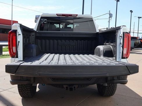 New 2026 GMC Sierra 1500 AT4X w/ AT4X AEV Edition AWD/4WD image 16
