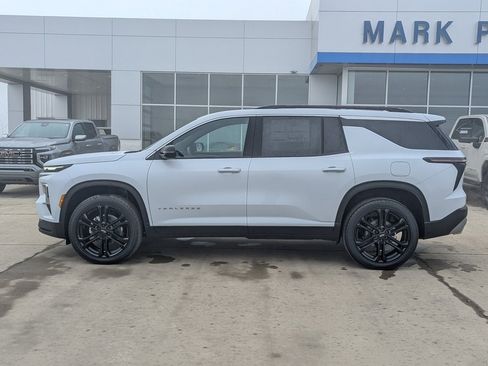 New 2026 Chevrolet Traverse LT w/ LPO, Floor Liner Package image 9