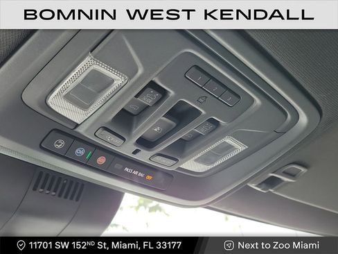 Used 2022 Chevrolet Silverado 1500 High Country w/ High Country Premium Package image 26